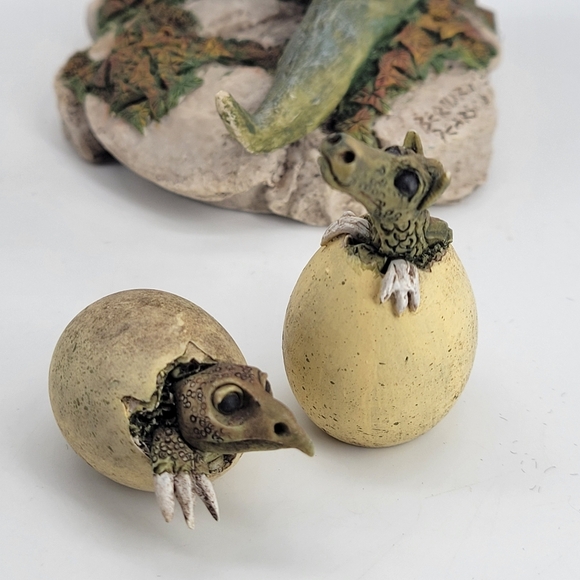 VTG RARE Piece Bernard Pearson 1989 Gnome/ Dragon eggs hatching Sculpture Signed - Picture 6 of 11